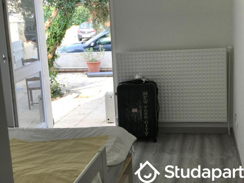 Chambre - 11 m² - 1 pièce