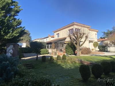 Maison - 169 m² - 7 pièces