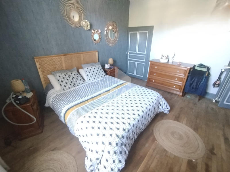 Maison - 203 m² - 8 pièces