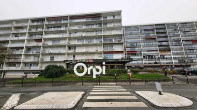 Appartement - 100 m² - 5 pièces