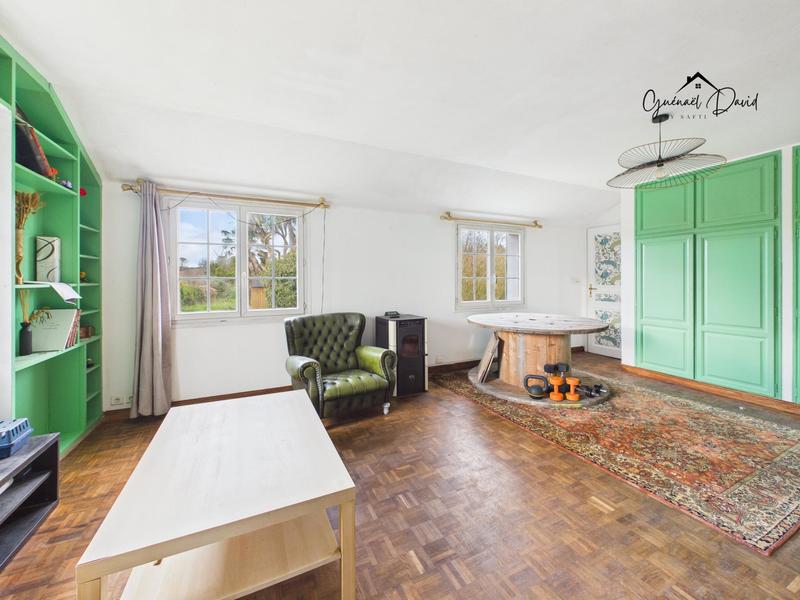 Maison - 90 m² - 5 pièces