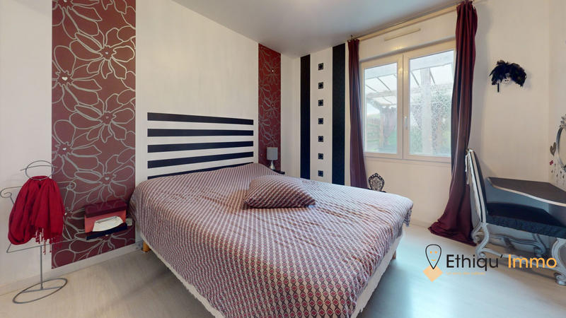 Maison - 100 m² - 5 pièces