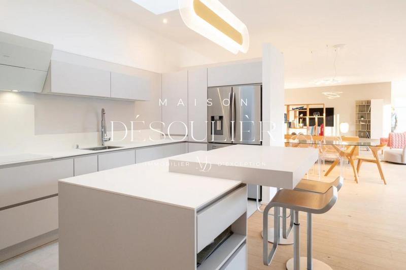 Villa - 220 m² - 7 pièces