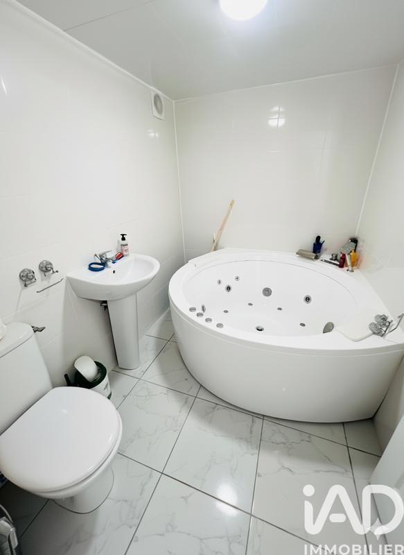 Maison - 175 m² - 8 pièces