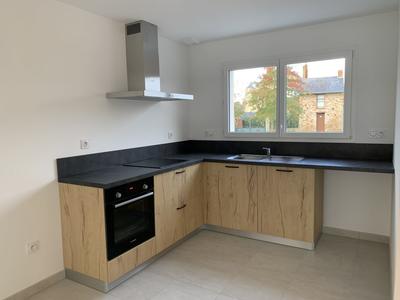 Maison - 96 m² - 4 pièces