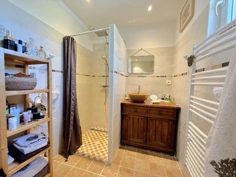 Villa - 200 m² - 8 pièces