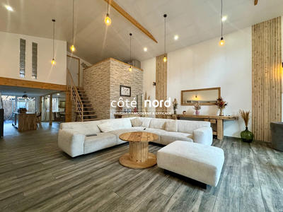 Maison - 270 m² - 5 pièces