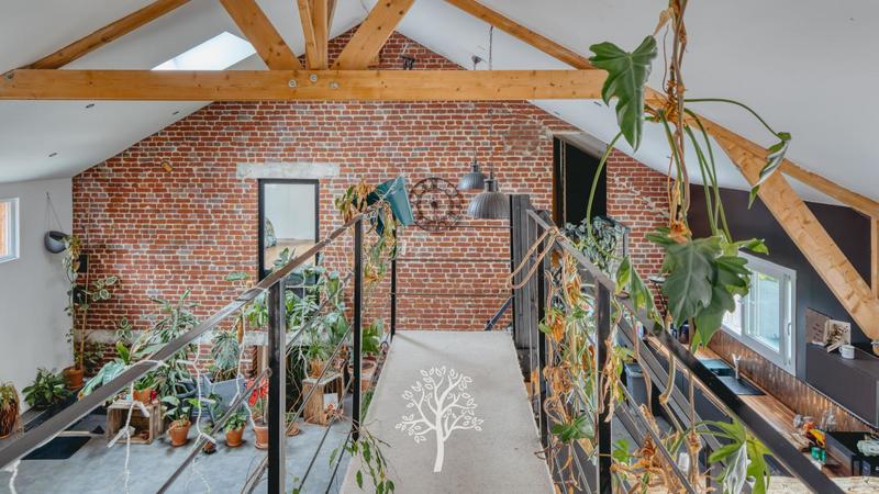 Maison - 225 m² - 6 pièces