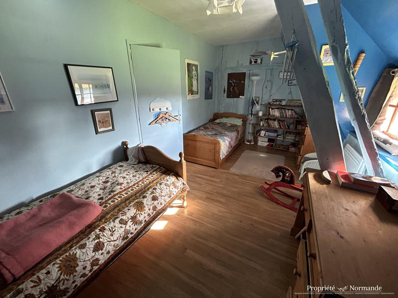 Maison - 206 m² - 9 pièces