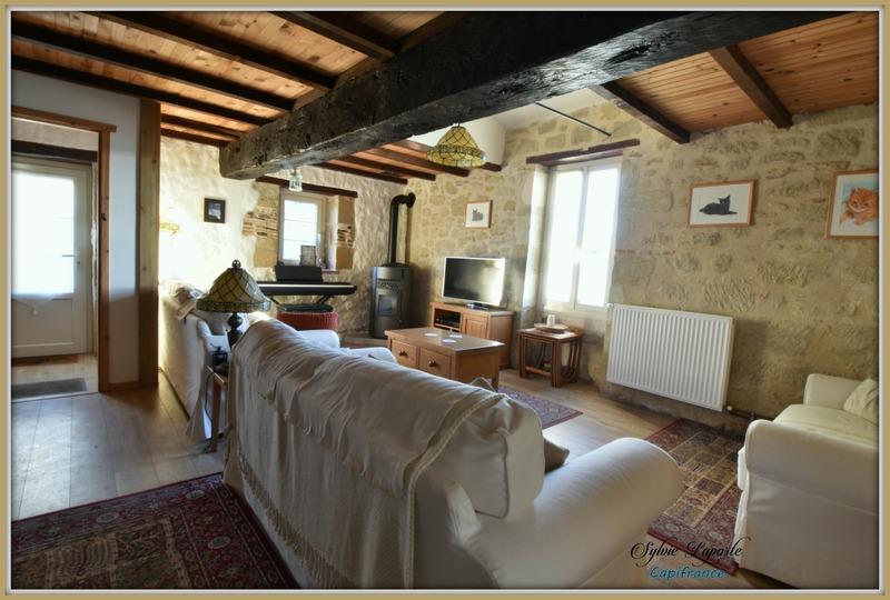 Maison en pierre - 106 m² - 4 pièces