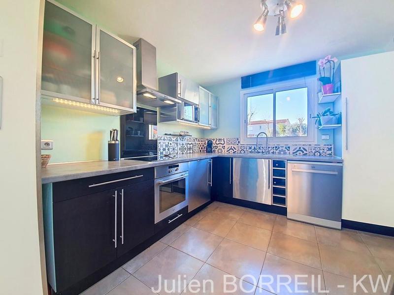 Maison - 105 m² - 5 pièces