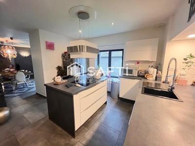 Maison - 150 m² - 5 pièces