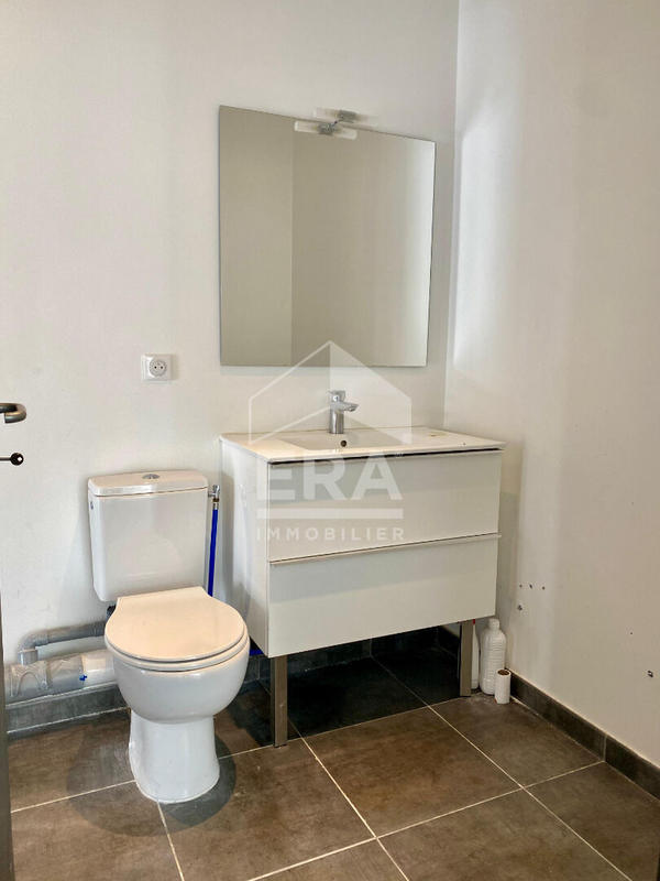 Bureau - 110 m² - 5 pièces