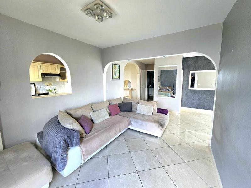 Appartement - 86 m² - 5 pièces