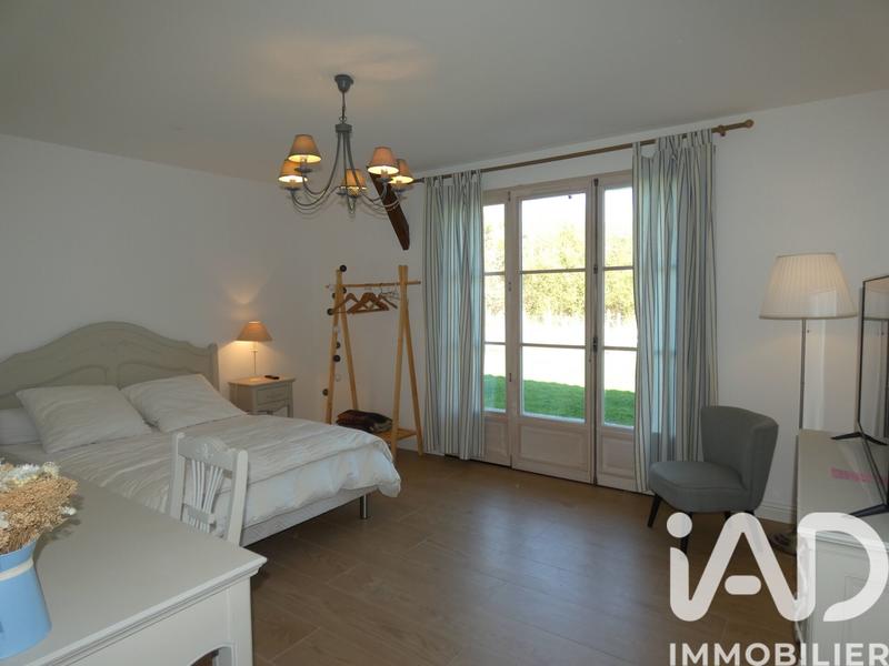 Maison - 259 m² - 9 pièces