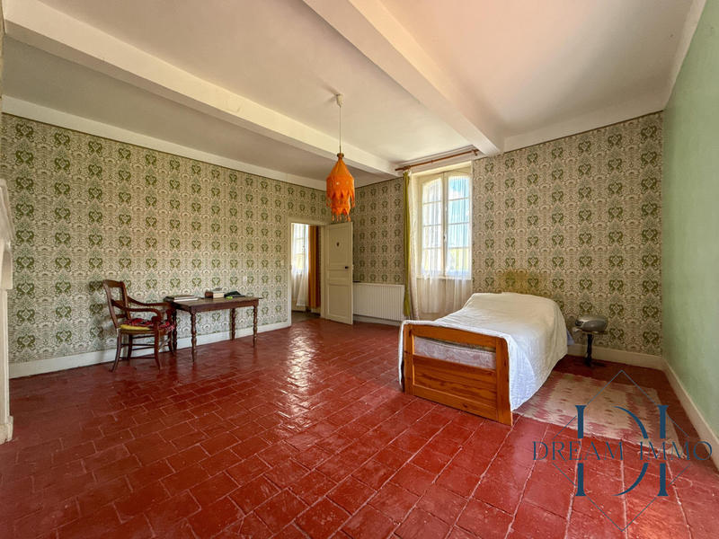 Maison ancienne - 166 m² - 8 pièces