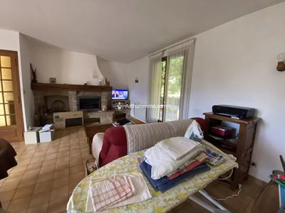 Maison - 85 m² - 3 pièces