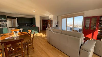 Appartement - 128 m² - 5 pièces