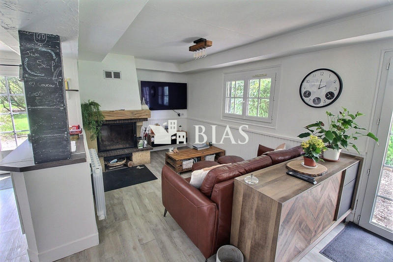 Maison - 82 m² - 6 pièces