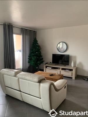 Chambre - 83 m² - 1 pièce