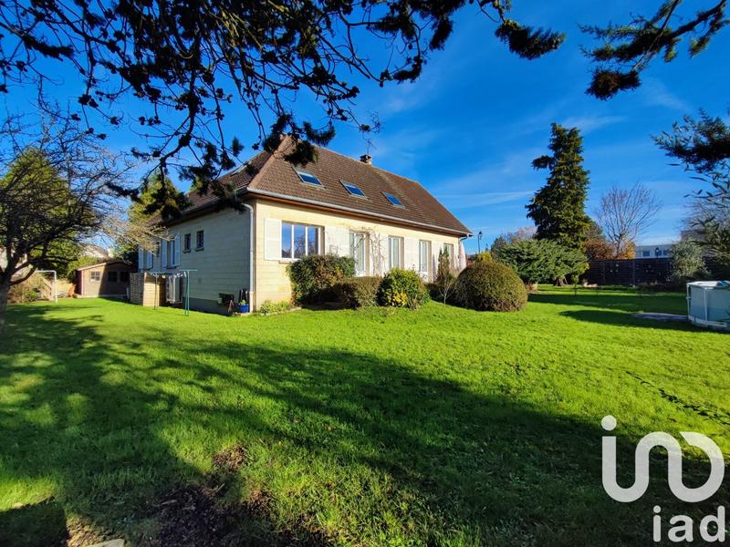 Maison - 242 m² - 8 pièces