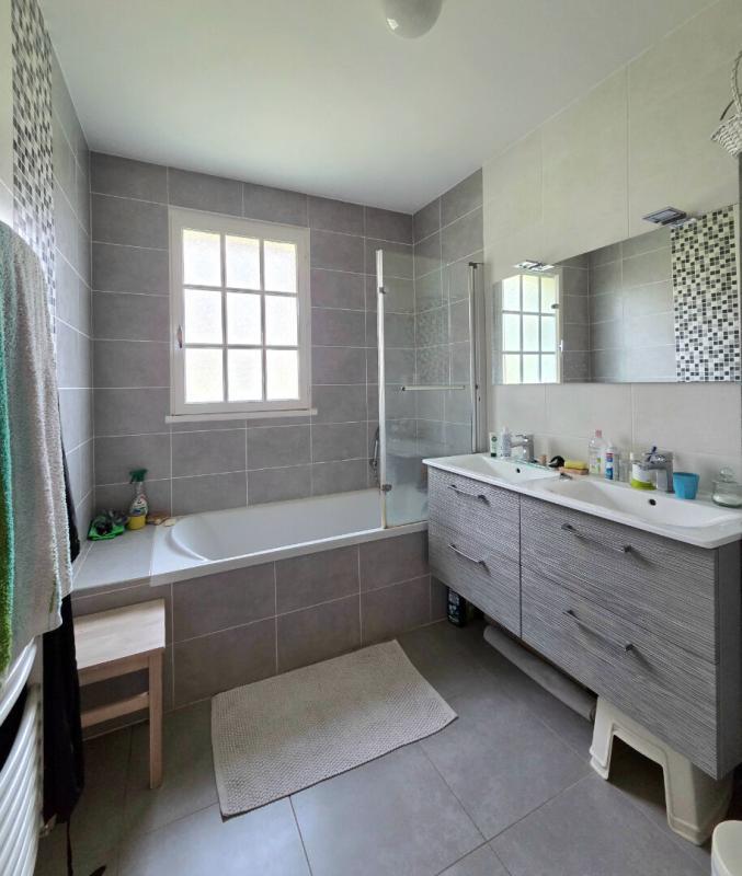 Maison - 175 m² - 6 pièces