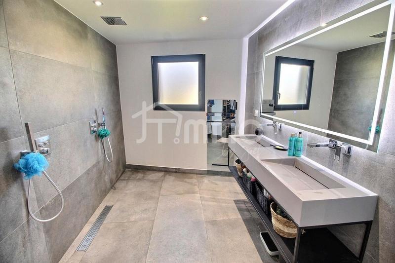 Villa - 128 m² - 4 pièces