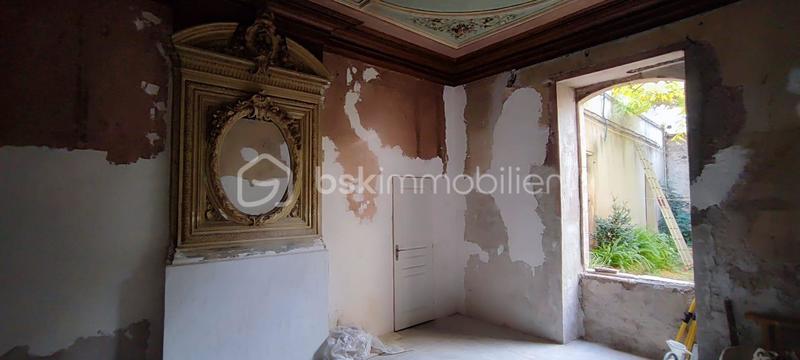 Maison - 350 m² - 15 pièces