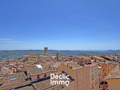 Appartement - 102 m² - 5 pièces