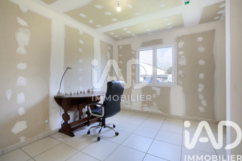 Maison - 99 m² - 4 pièces