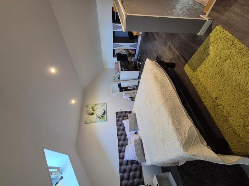 Maison - 230 m² - 7 pièces