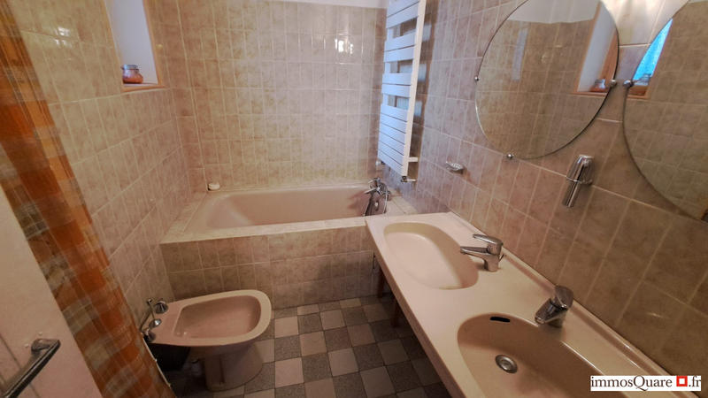 Appartement - 98 m² - 4 pièces