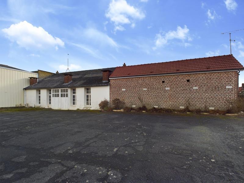 Maison - 253 m² - 10 pièces