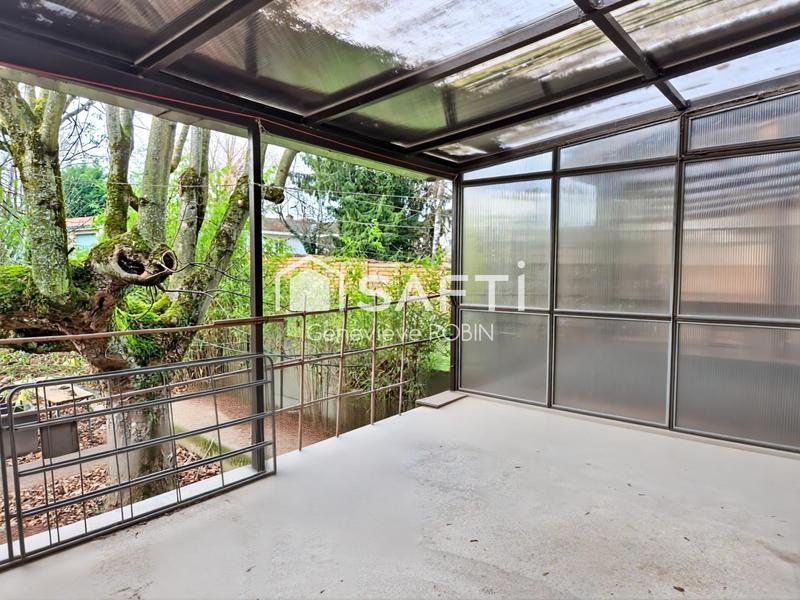 Maison - 214 m² - 7 pièces