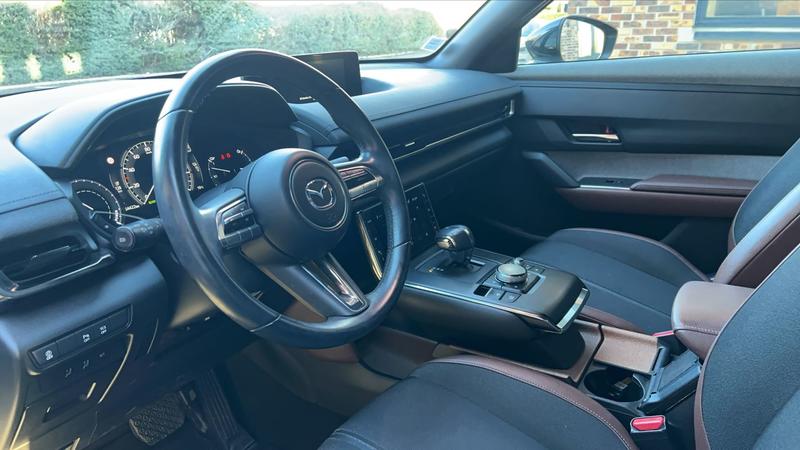 Mazda 3 Mx 30 E-skyactiv 145 35,5 kWh Industrial Vintage - Automatique Entretien constructeur