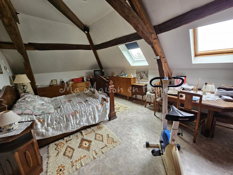 Maison - 170 m² - 9 pièces