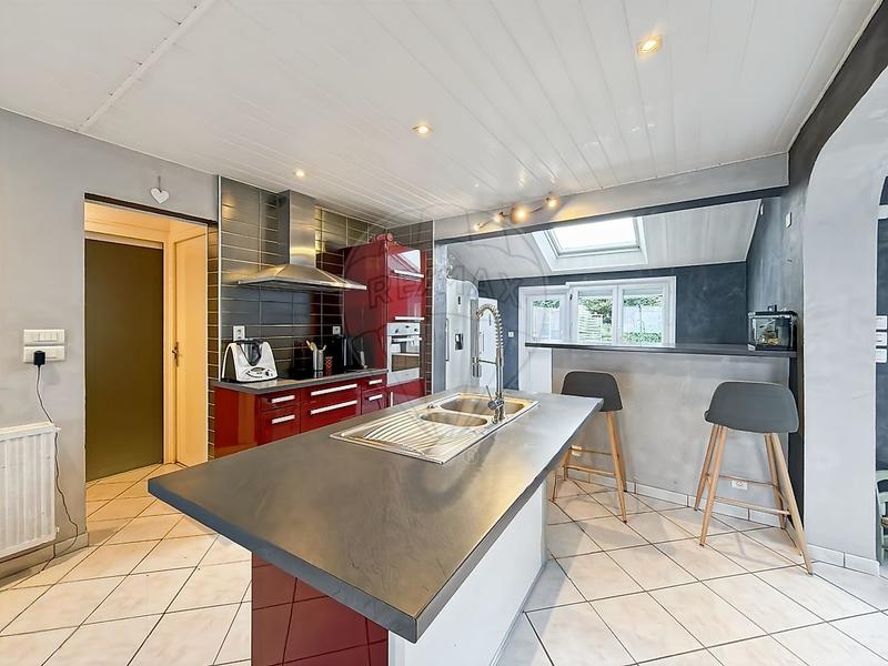 Maison - 145 m² - 7 pièces