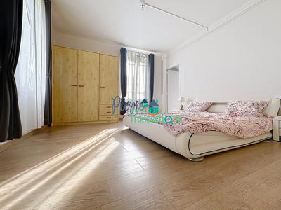 Maison traditionnelle - 171 m² - 7 pièces