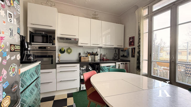 Maison ancienne - 240 m² - 6 pièces