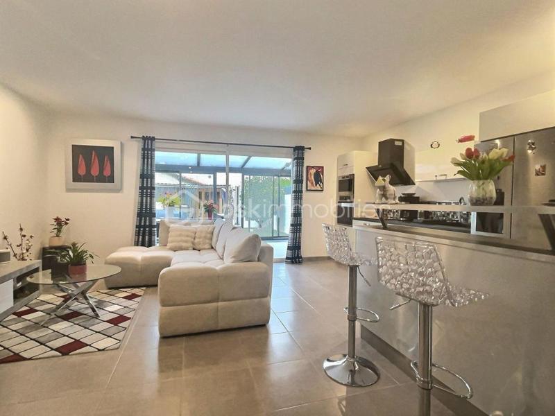 Maison - 99 m² - 4 pièces