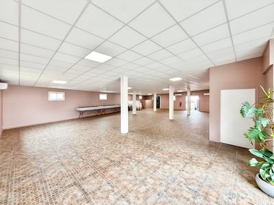 Bureau - 201 m² - 1 pièce