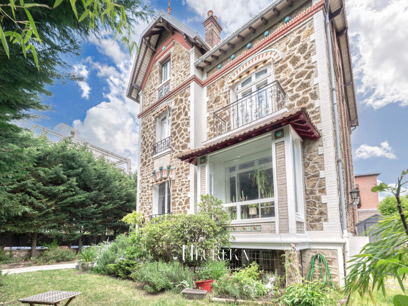 Maison - 180 m² - 7 pièces