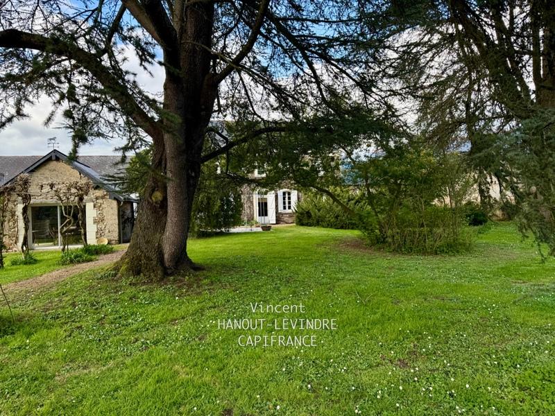 Maison - 200 m² - 11 pièces