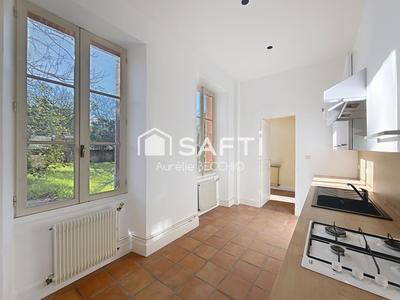 Maison - 200 m² - 6 pièces