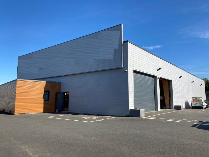 Local d'activité / Entrepôt - 900 m²