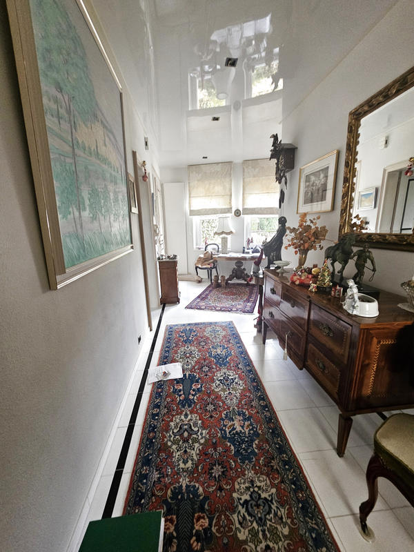 Maison - 226 m² - 7 pièces