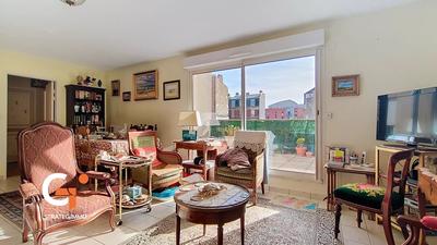 Appartement - 92 m² - 5 pièces