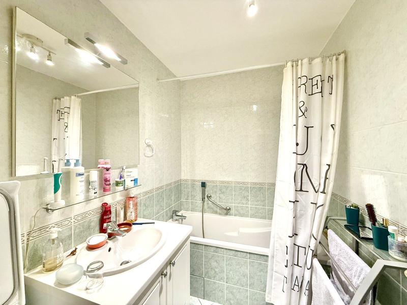 Appartement - 70 m² - 3 pièces