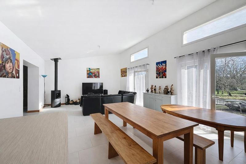 Maison - 226 m² - 9 pièces