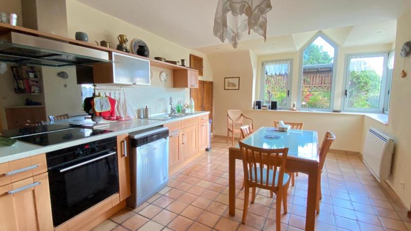 Maison - 194 m² - 5 pièces